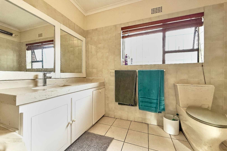 5 Bedroom Property for Sale in Flamingo Vlei Western Cape